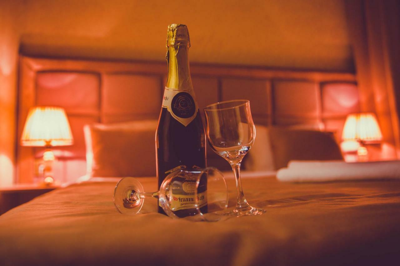 Eleon Hotel Baku Ngoại thất bức ảnh