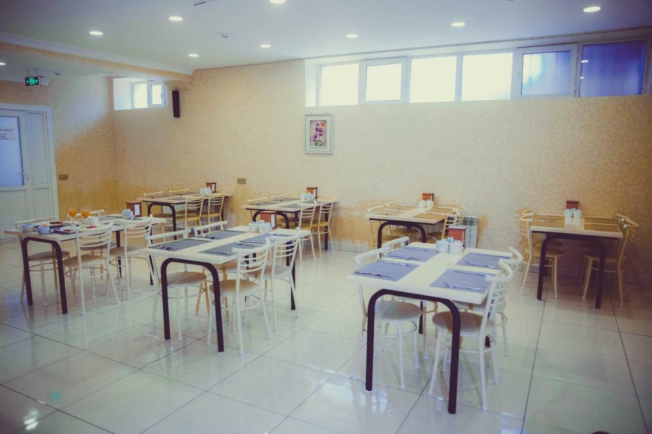 Eleon Hotel Baku Ngoại thất bức ảnh